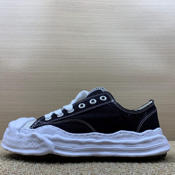 Maison Mihara Yasuhiro Hank OG Sole Canvas Low Black & White 12 Maison Mihara Yasuhiro Hank OG Sole Canvas Low 'Black & White'